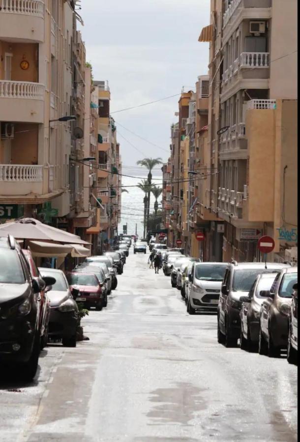 Apartamento Los Gases Torrevieja Exteriör bild