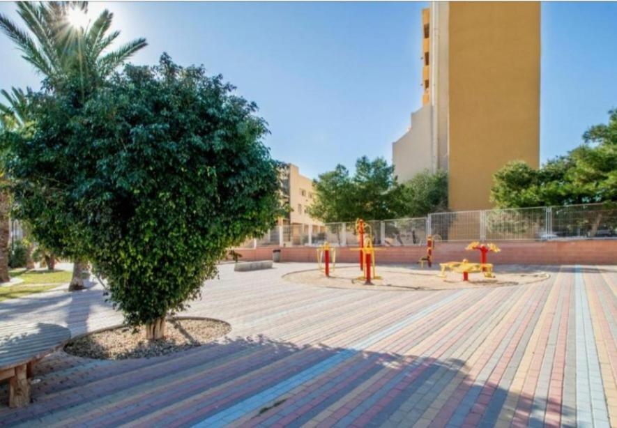Apartamento Los Gases Torrevieja Exteriör bild
